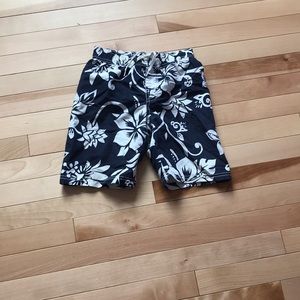 Boys swim trunks⭐️